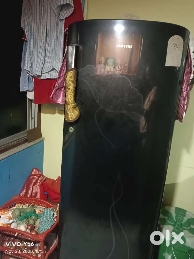 Samsung 200 ton fridge