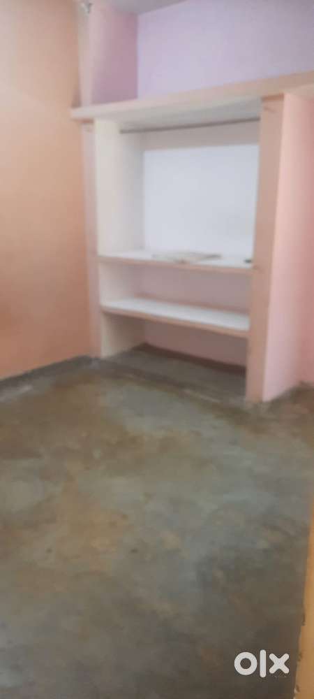 1 room plus kitchen in 5000 + electy