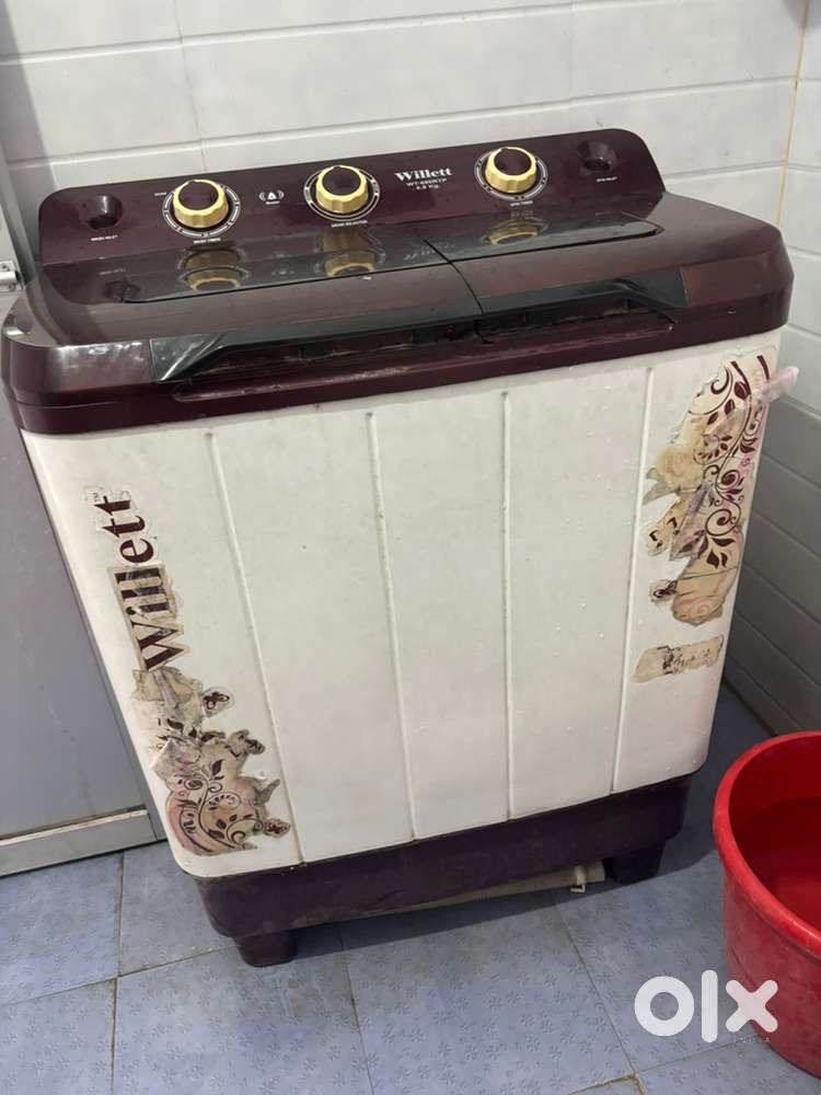 Semi automatic washing machine