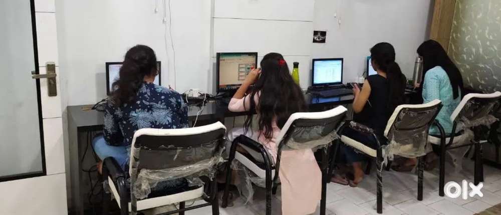 Furnished office available for rent 56 dukan