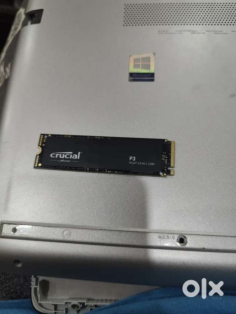 CRUCIAL 500 GB SSD Unused Warranty