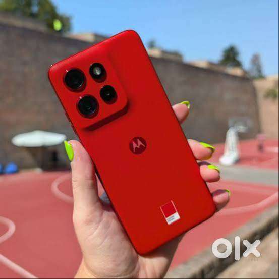 Moto edge neo 50 6 months old in 17000 only