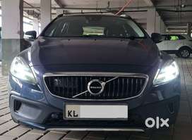 Volvo V40 Cross Country D3 Inscription, 2018, Diesel