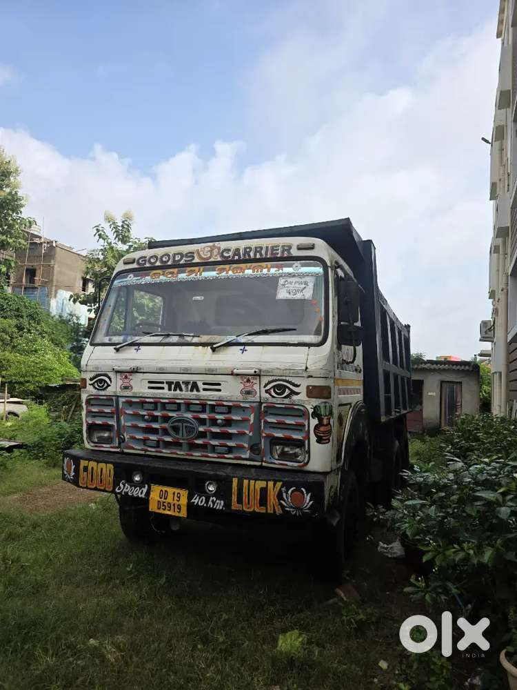 Well maintained Hyva for sell