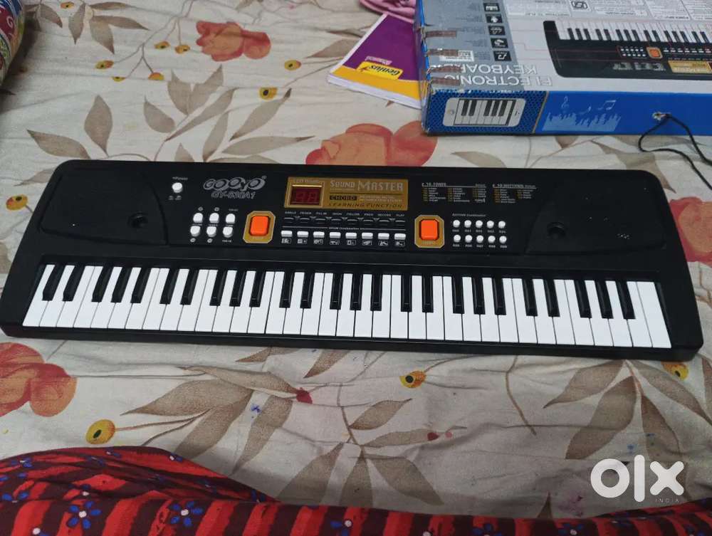Electric piano (61) keys
