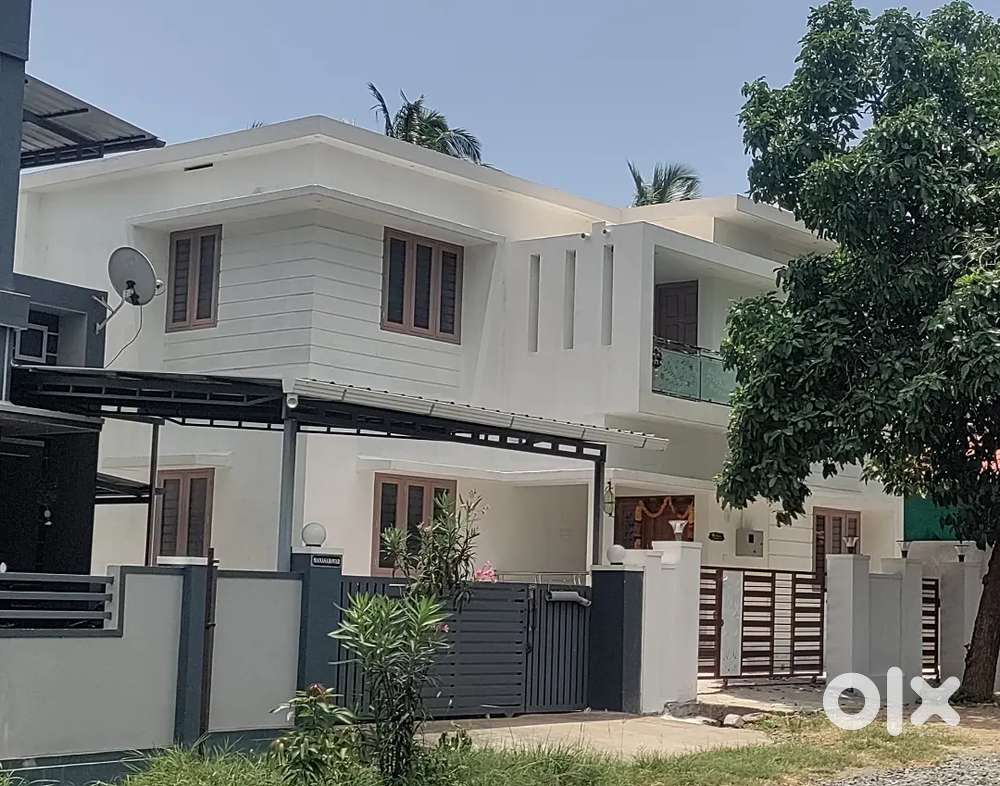@ LUXURY PREMIUM - INDEPENDENT VILLA in CHITTUR Near ANIKODE