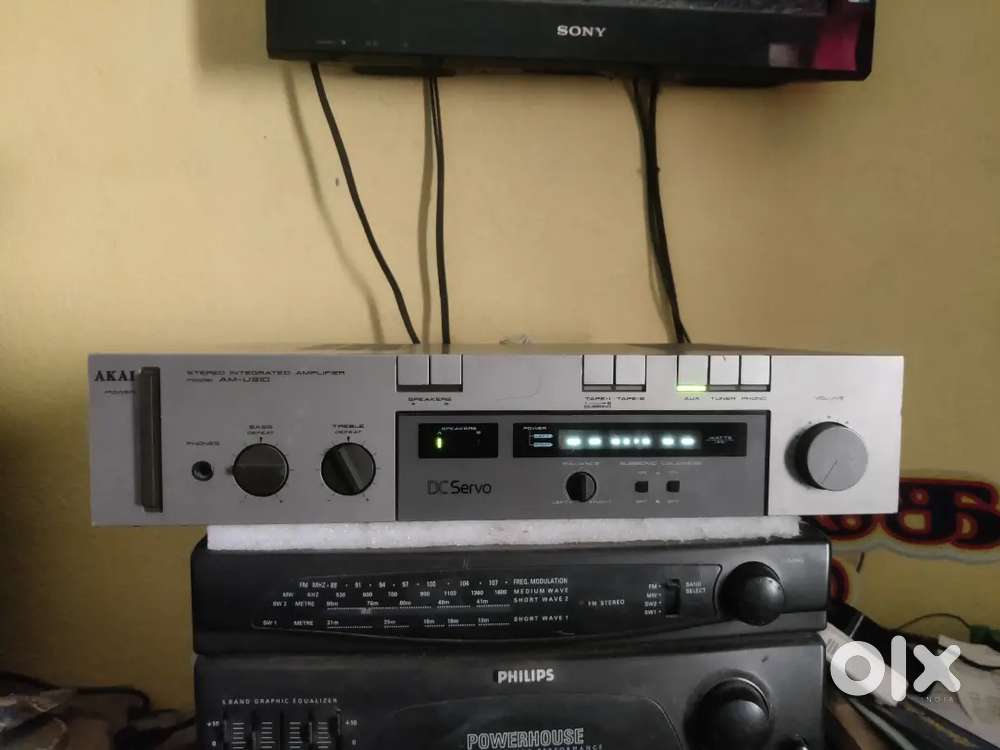 Vintage AKAI AM-U310 Stereo Integrated Amplifier, Made in Japan