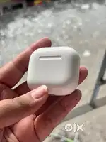 Airpods 4 with ANC
