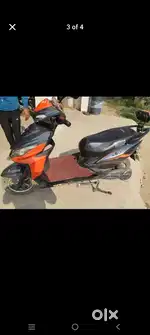 Electric scooty