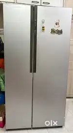Haier side by side door fridge 596L