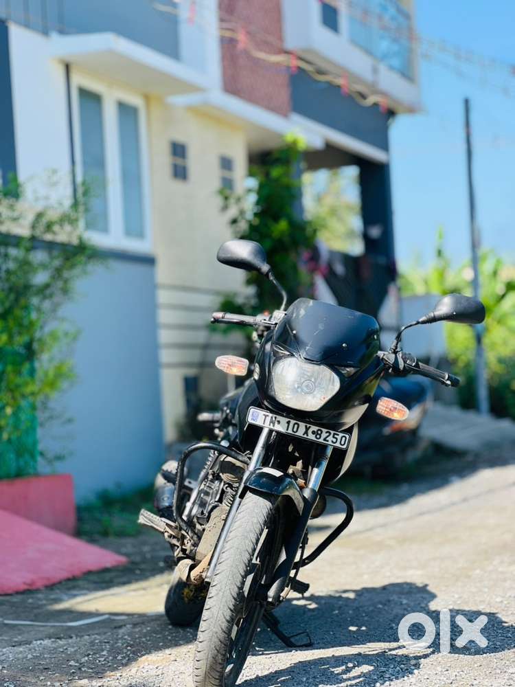 Bajaj pulsar 150 2010