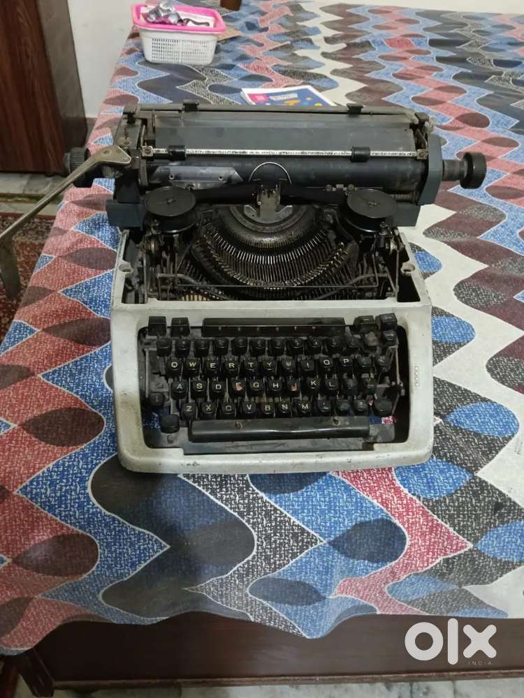 Typing machine
