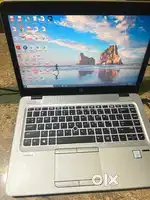 Working hp silver colour laptop