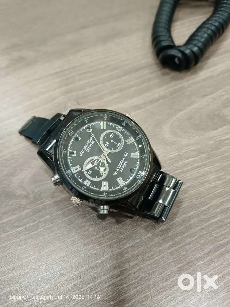 Spy Hidden Camera Watch (with 32 GB Memory)