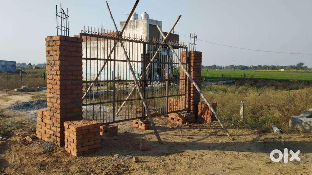 200 गज का प्लाट 17,00,000  में