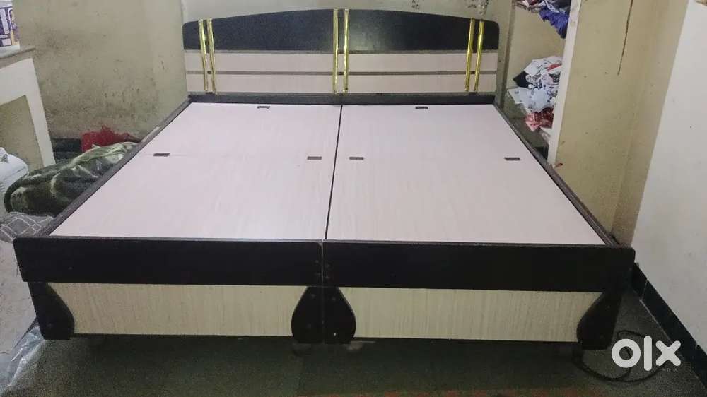 Elegant Manual Storage  King Size Bed 6×6