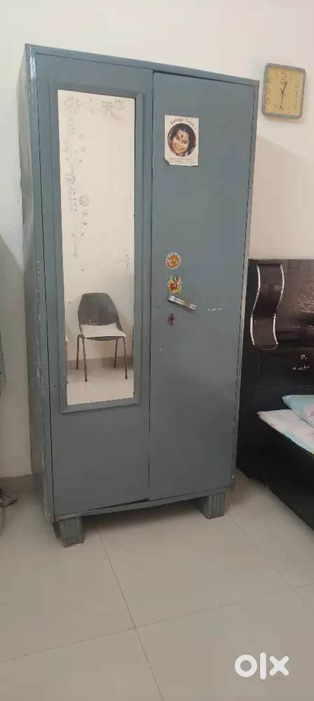 2 Door wardrobe