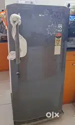 LG FRIDGE 215 LT, single door