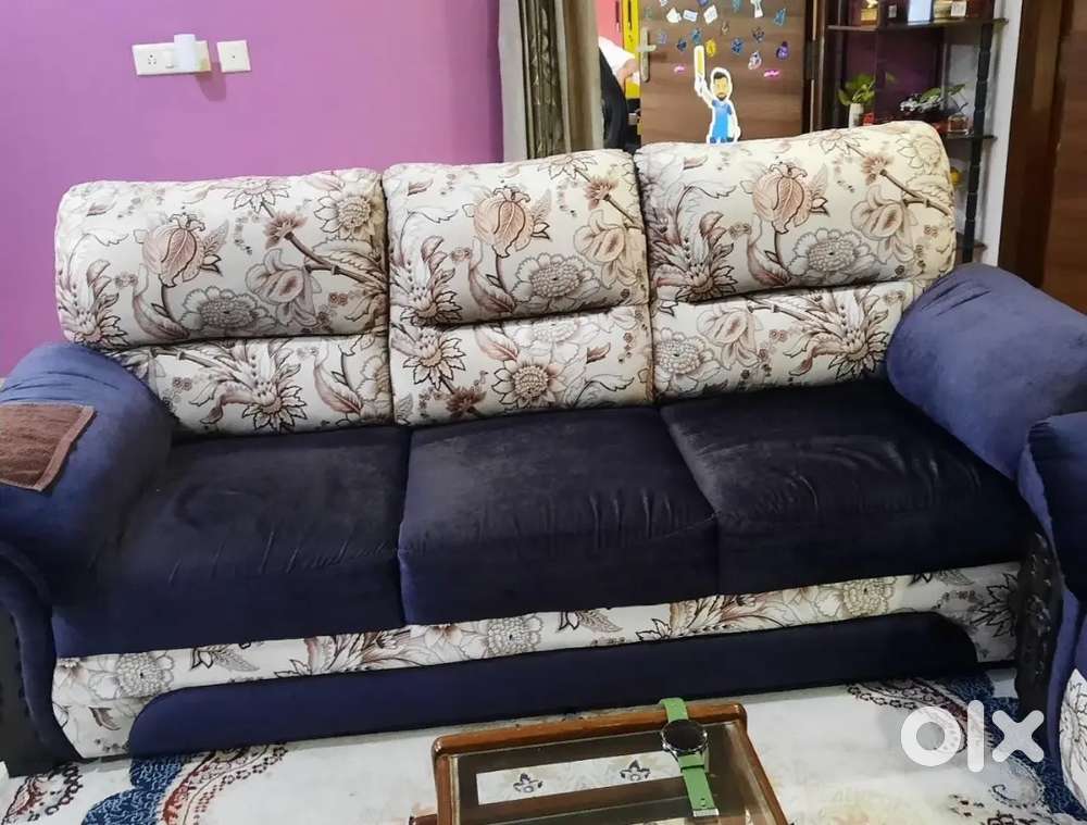 3 seater + 2 Seater Sofa  wooden frame with Vavet cushioning