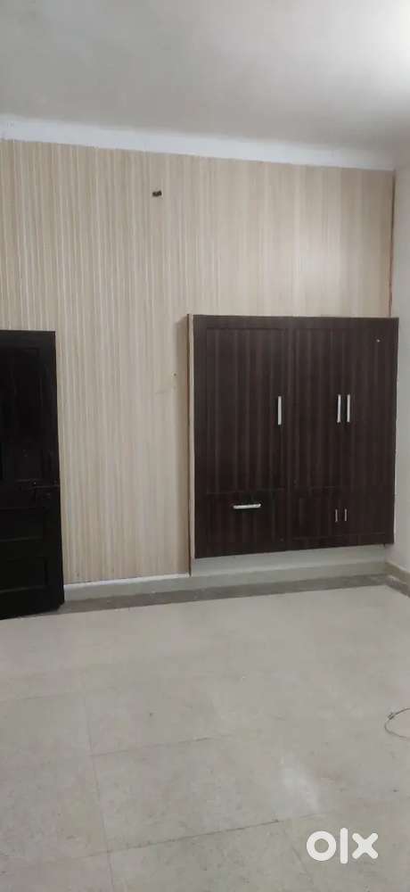 House Available for Rent – Centrally located