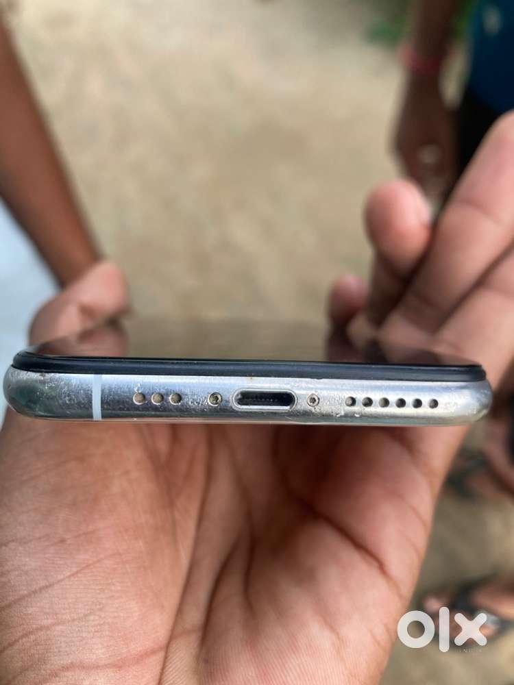 Iphone Xs golden colour
