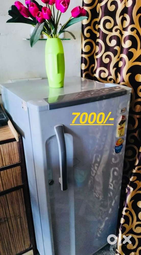 Refrigerator for Sale: Stay Fresh, Spend Less.