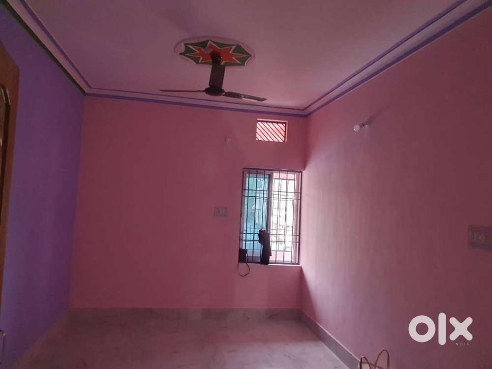 Well ventillated 2 bhk in Good location