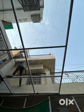 Gate welder and aluminium karigar needed
