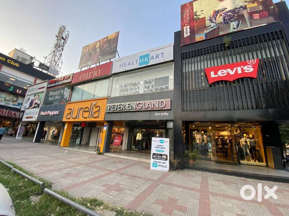 Showroom space available in Model Town Ludhiana