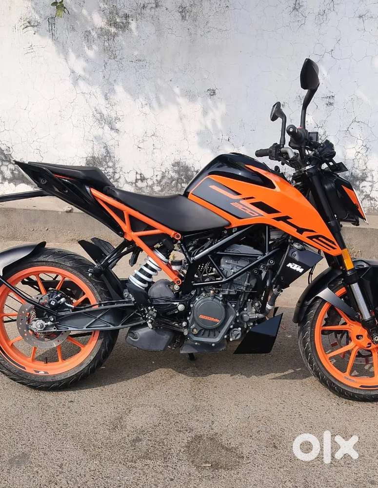 Barnd new Ktm duke 200