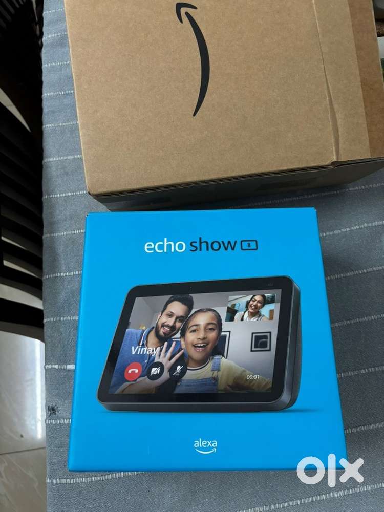 Amazon Echo Show 8, with Tempered Glass (Hardly ever used with boxes)