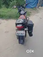 Bike good condition chal Rahi hai bike menten hai injan khula hai