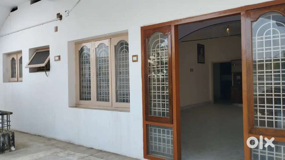 Budget Friendly Rental Home - Perfect for Families & Bachelors