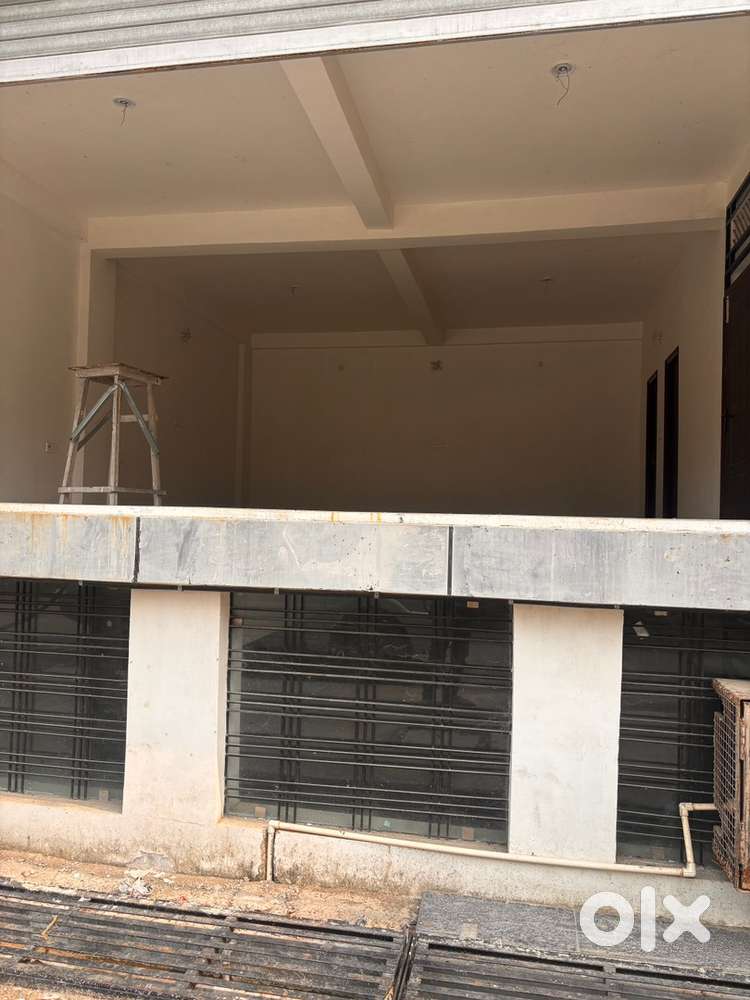Commercial hall available for rent in Gomti ngar