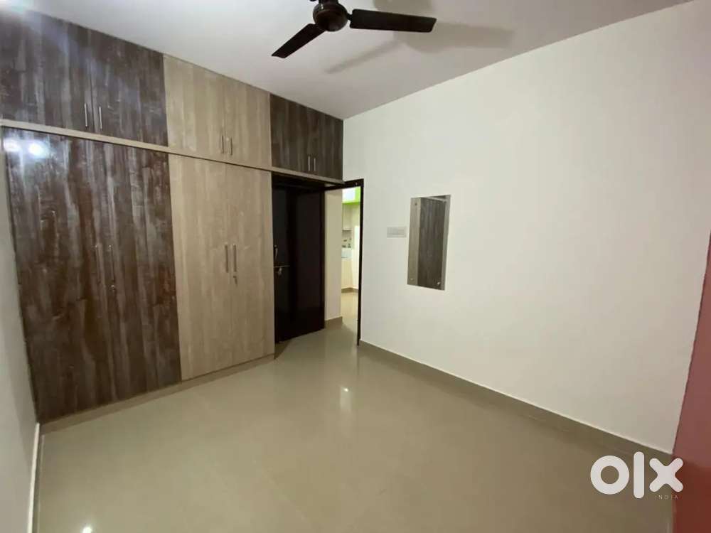 2 BHK semi furnished flat available on rent at Munnekolala