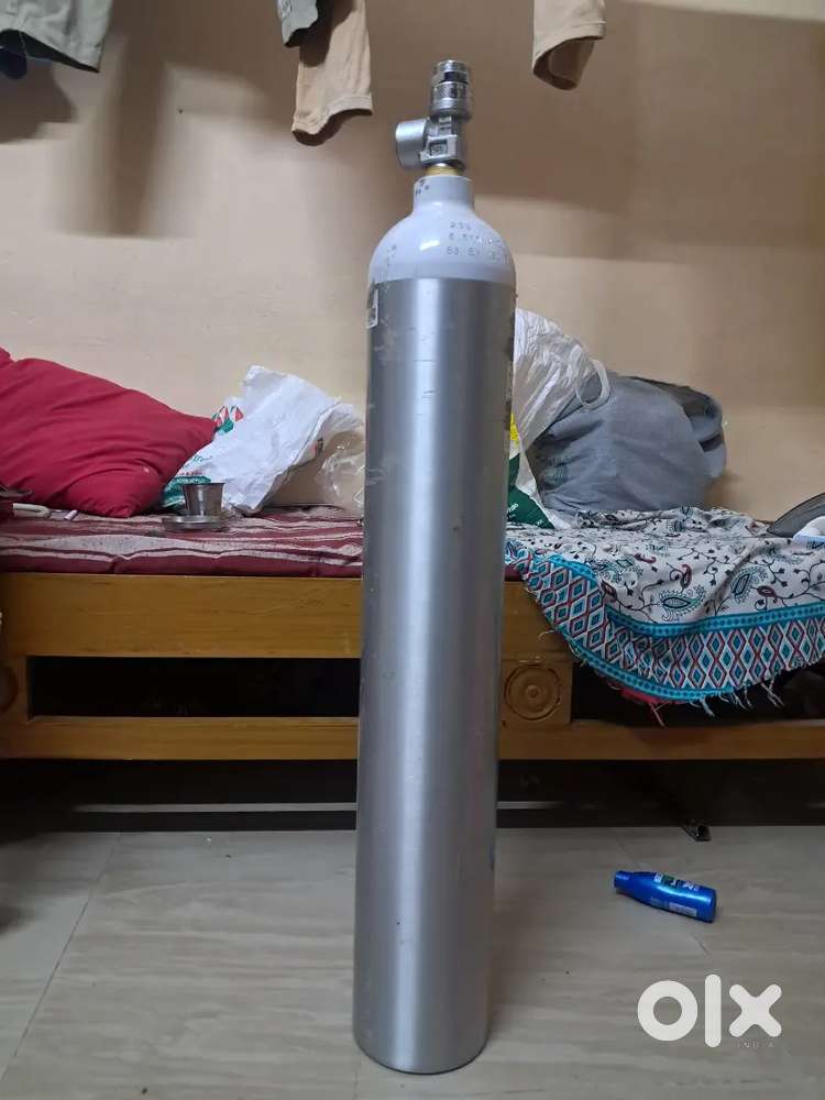 Oxygen Cylinder