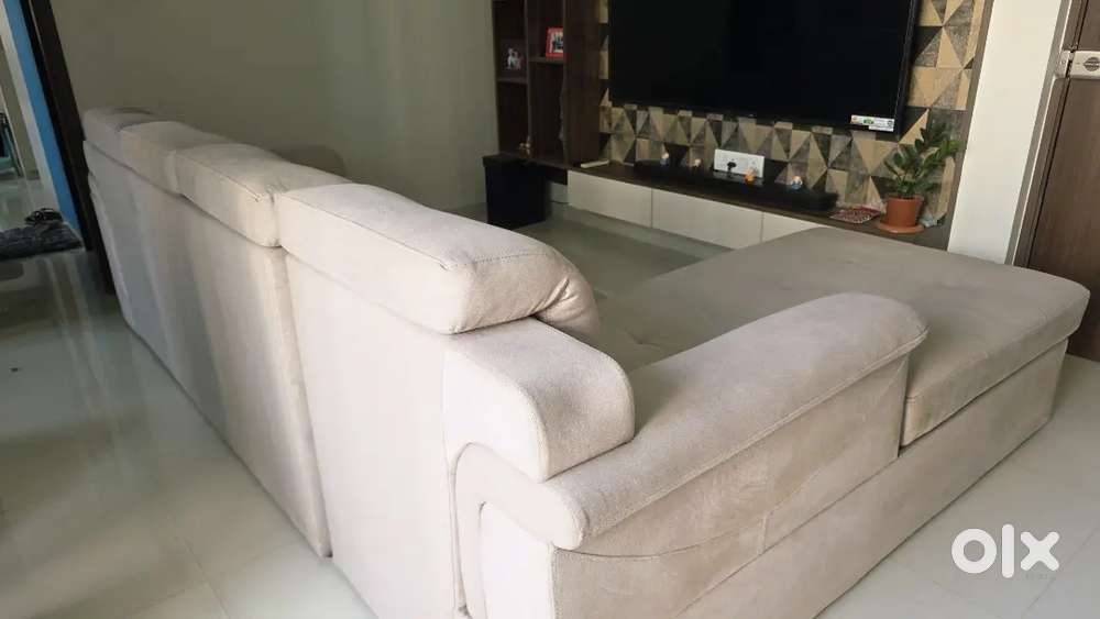 A Sofa cum Bed / 6-7 Seater / L Shape / Queens Bed