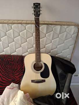 Cort AD810 Acoustic Guitar