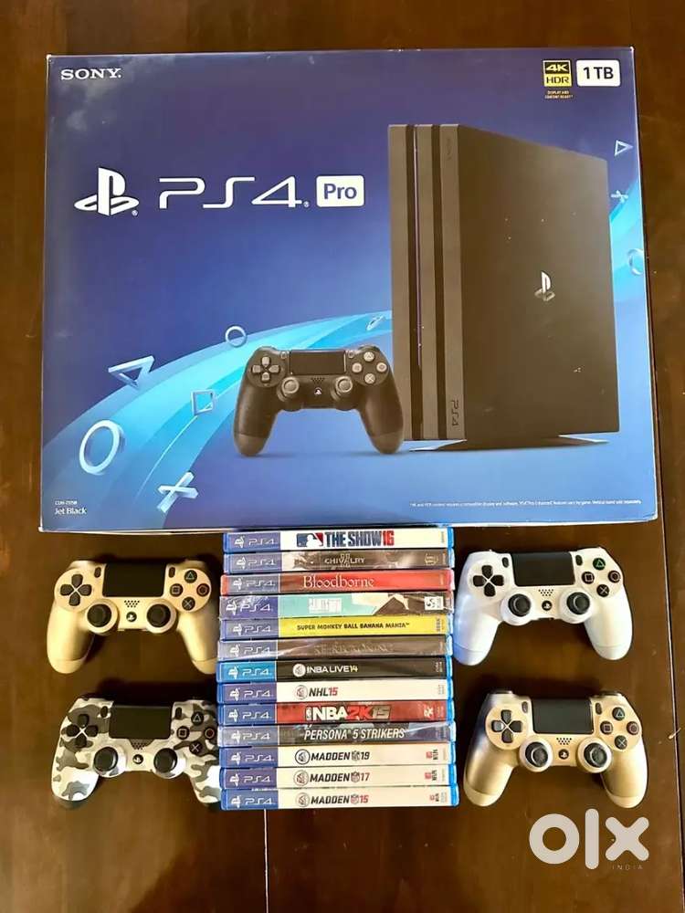 Sony PlayStation 4 Pro 1TB CUH-7115B +4 Controllers +15 Games +Cables