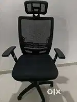 Ergonomic executive office chair from Damro
