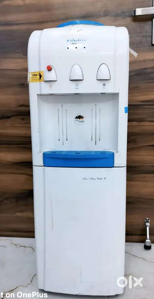 Water dispenser @ huge lesser price 6000/-