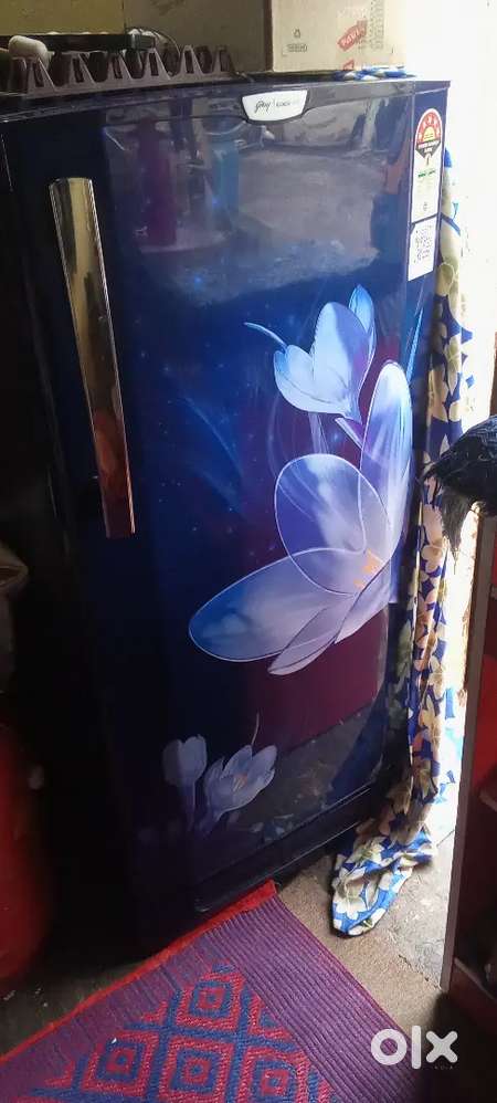 Urgent sell Godrej 185 liter 5 star rating