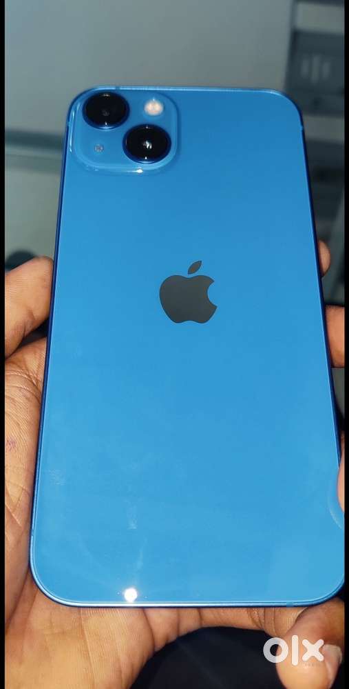 Urgent IPHONE 13 with box