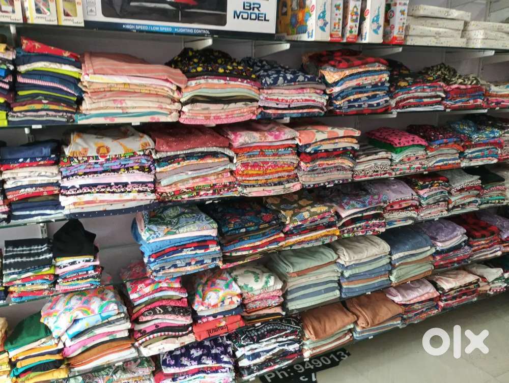 Cloth shop for sale (NOT PROPERLY)