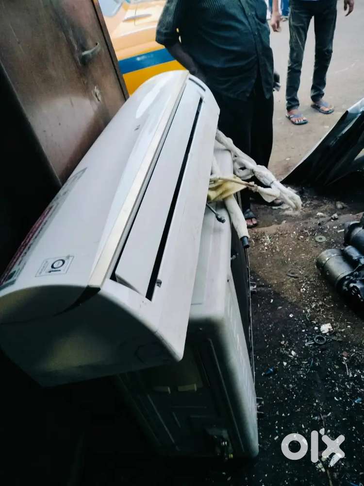 Split and window AC available