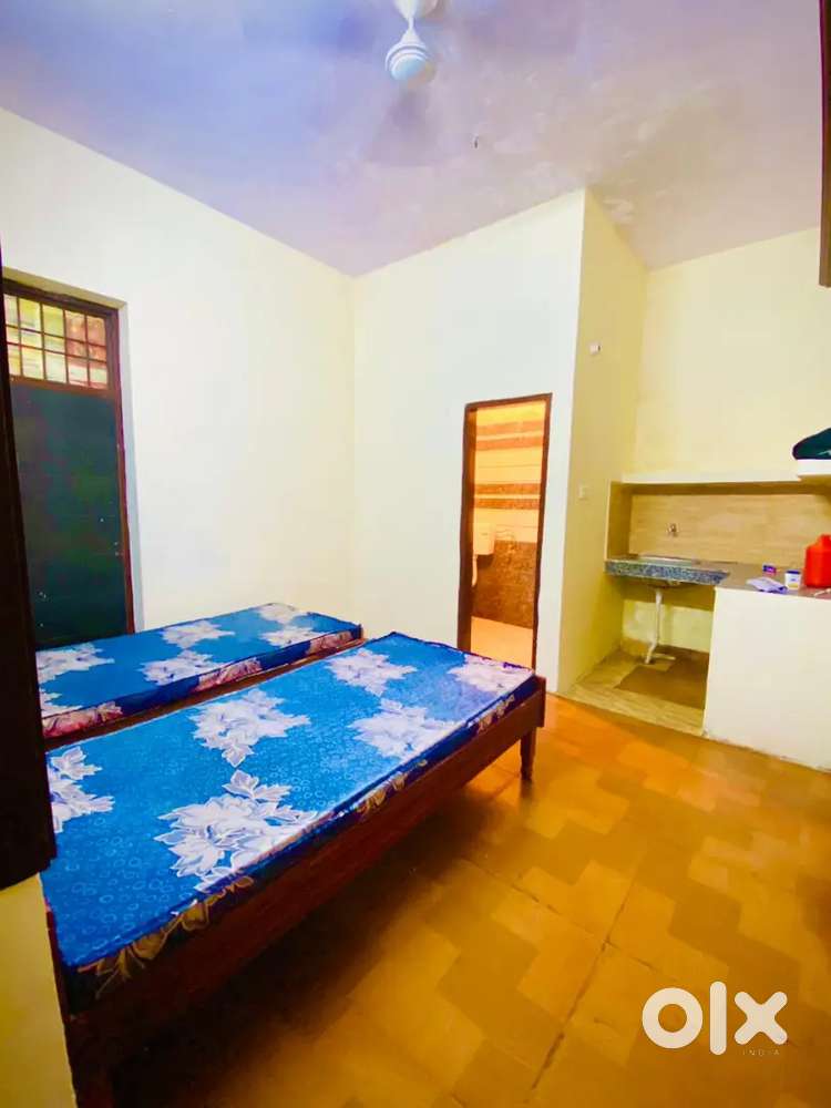 Pg for boys sector 58 59 72 73 phase 1 3 5 7 8