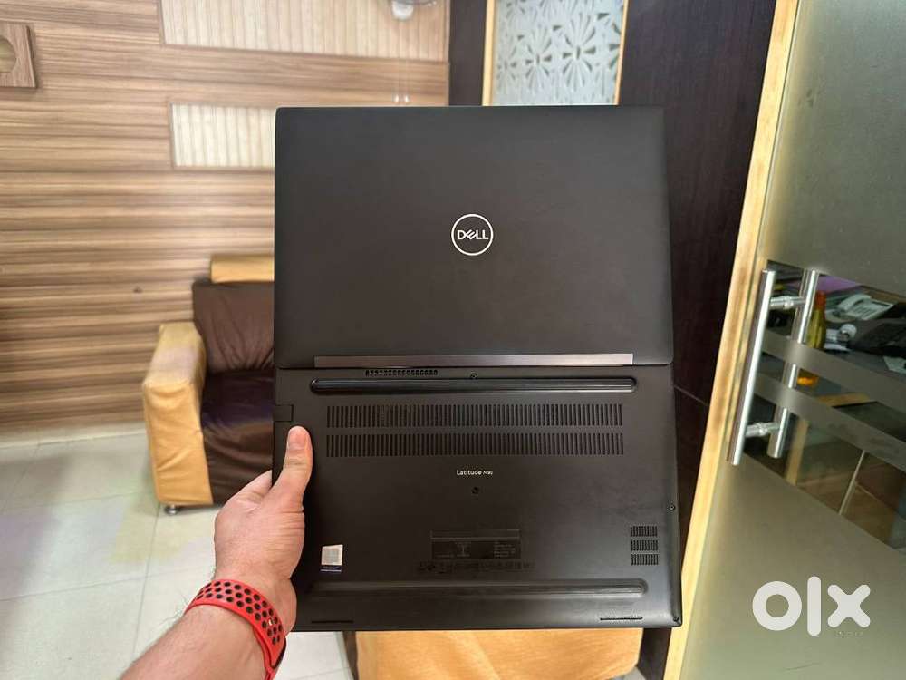 Second Hand Laptop Dell 7490 Core I5 7th gen 8/256gb ssd web cam adp