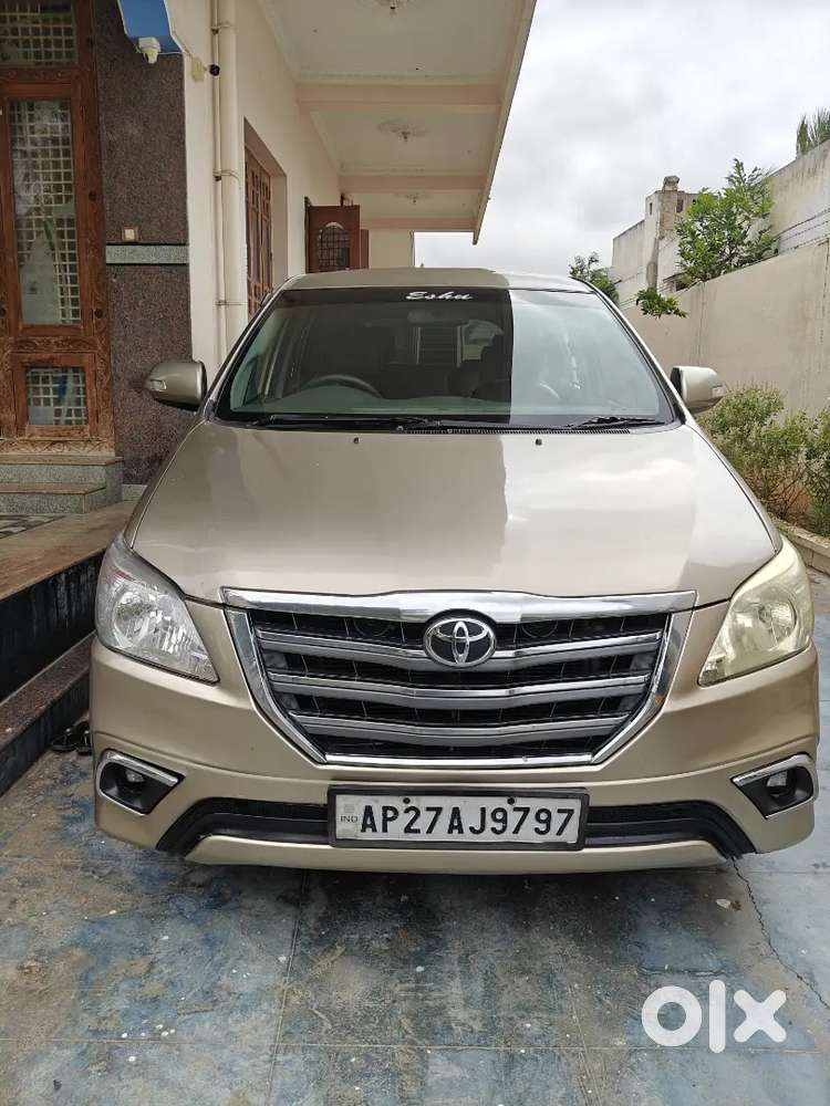 Toyota Innova 2011 Diesel Well Maintained