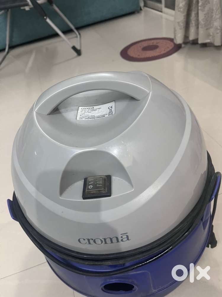 Croma Vacuum Cleaner