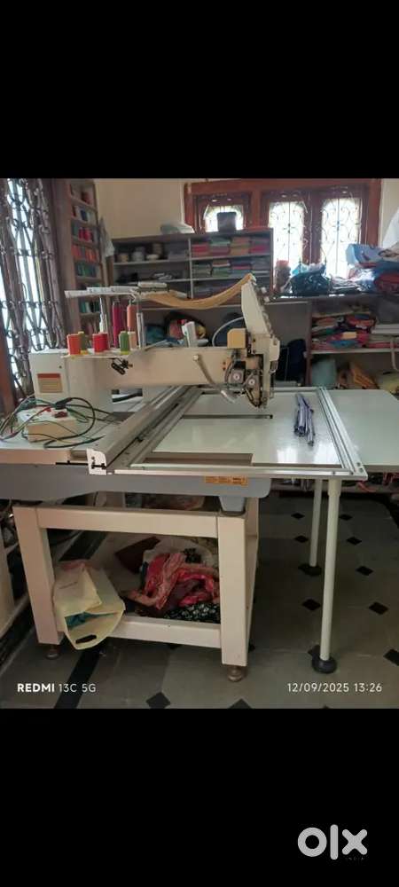 Blouse work machine